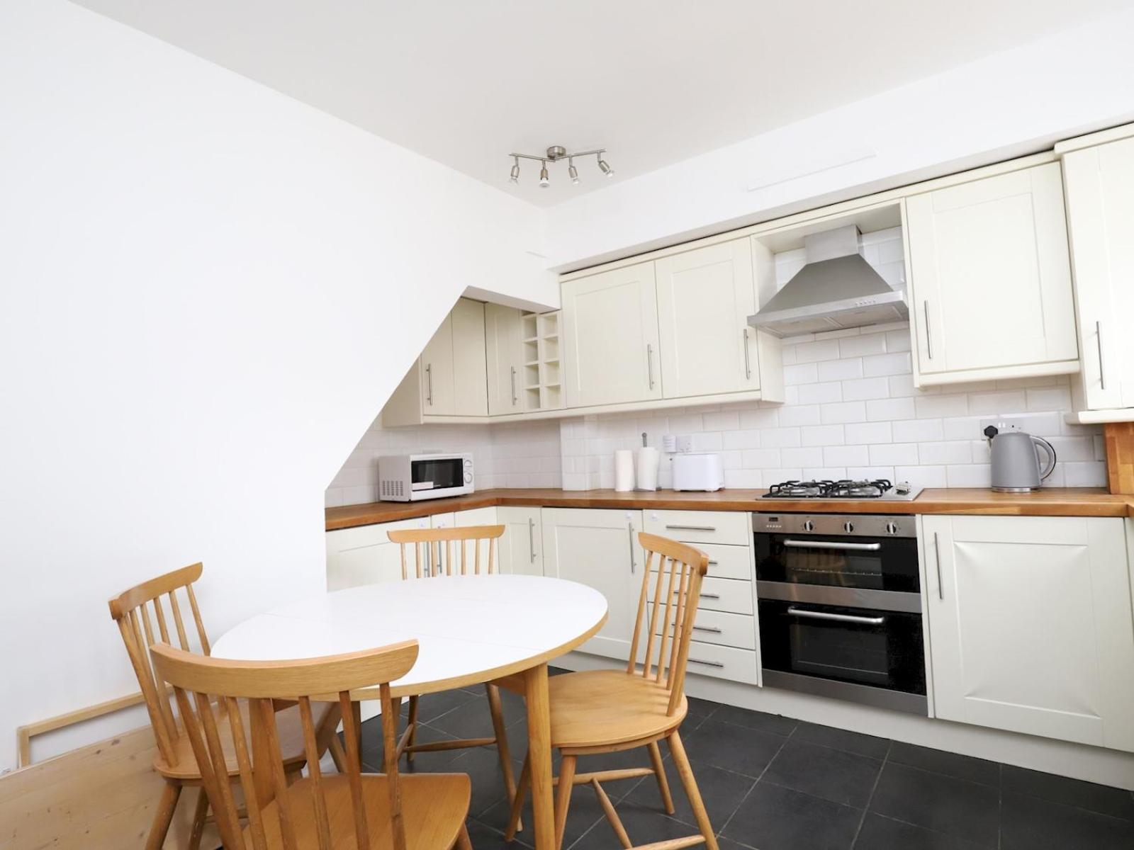 Villa Sunny Victorian 2Br Townhouse Oxford Pass The Keys Esterno foto